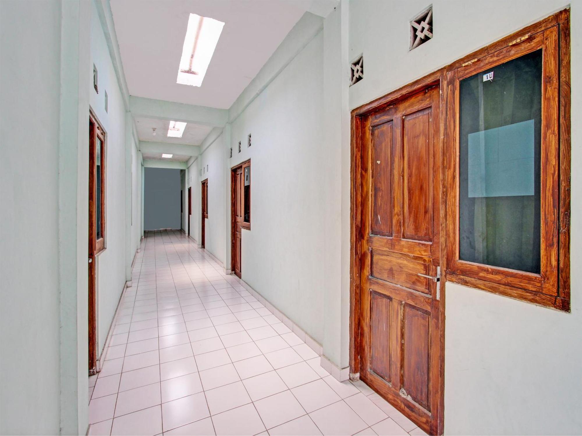 Spot On 93020 Rumah Singgah Ganjuran Бантул Экстерьер фото