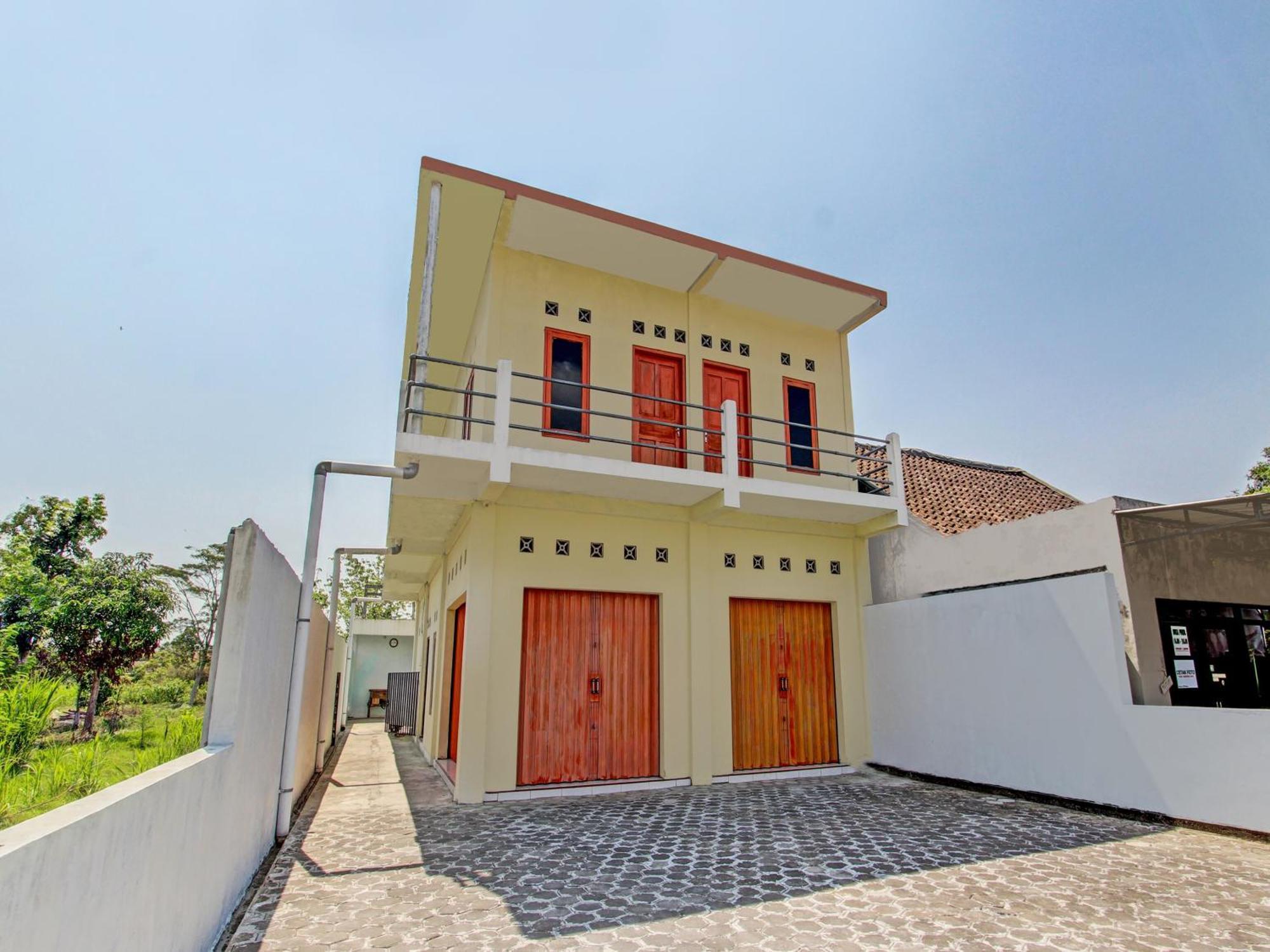 Spot On 93020 Rumah Singgah Ganjuran Бантул Экстерьер фото